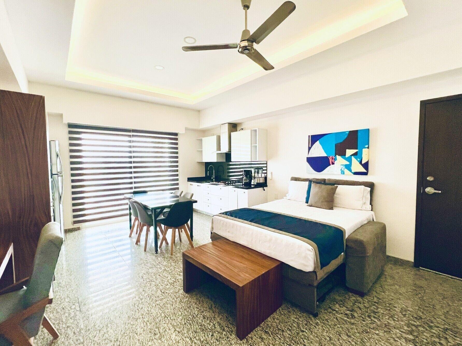 Tower, Mini, Suite, Queen Bed, Sea View
