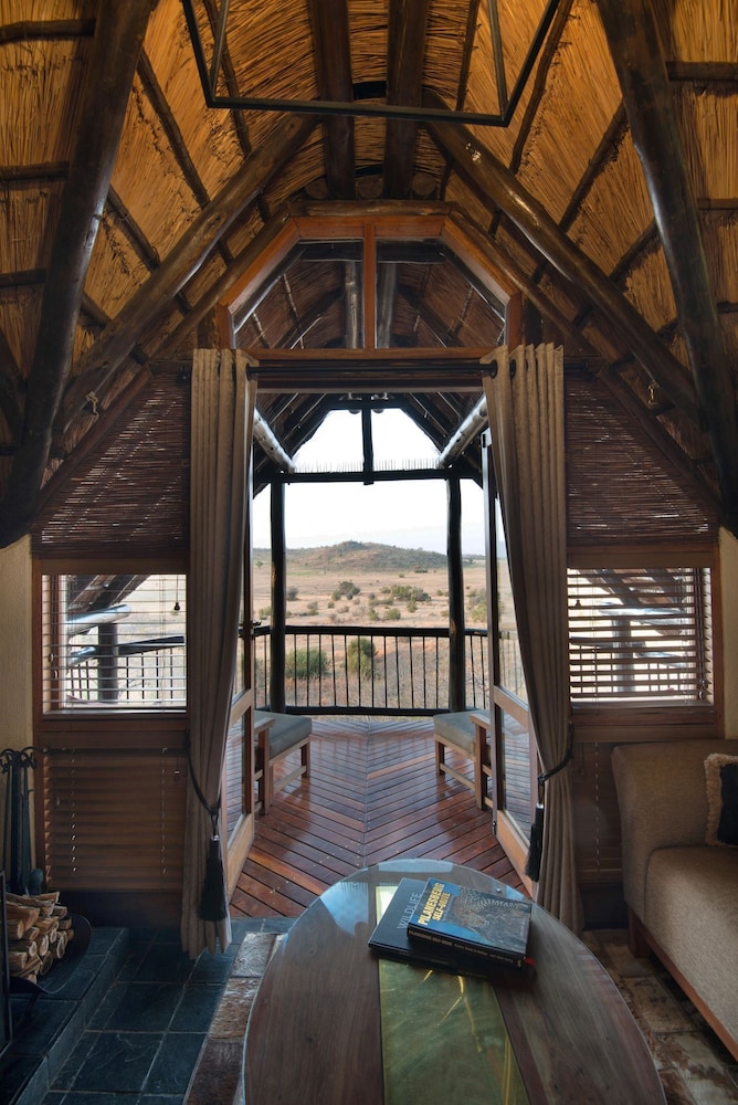 TSHUKUDU BUSH LODGE 13/49