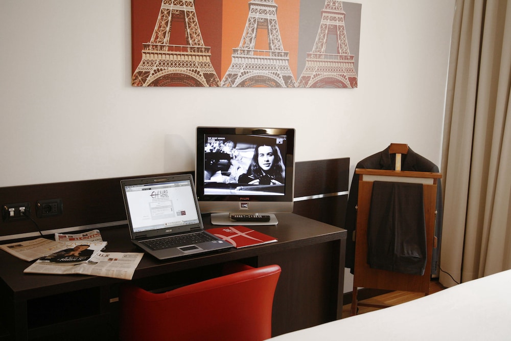 Euro Hotel Residence 38/42