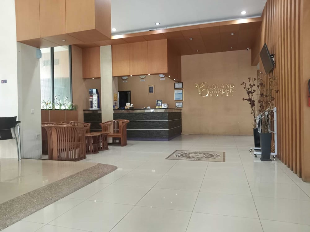 Violand Garden Hotel 2/23