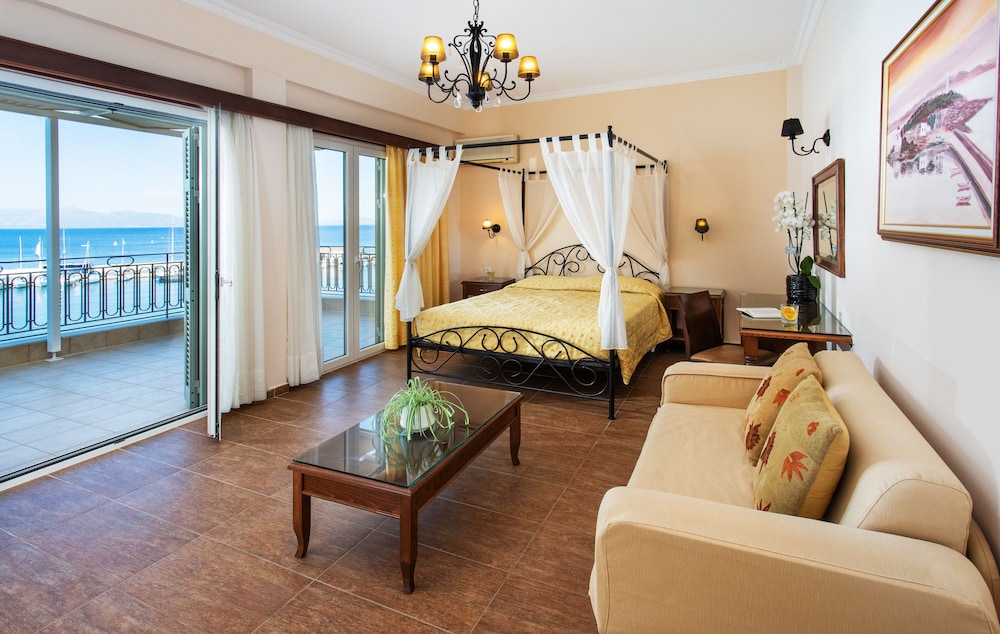 PANTHEON HOTEL 22/50