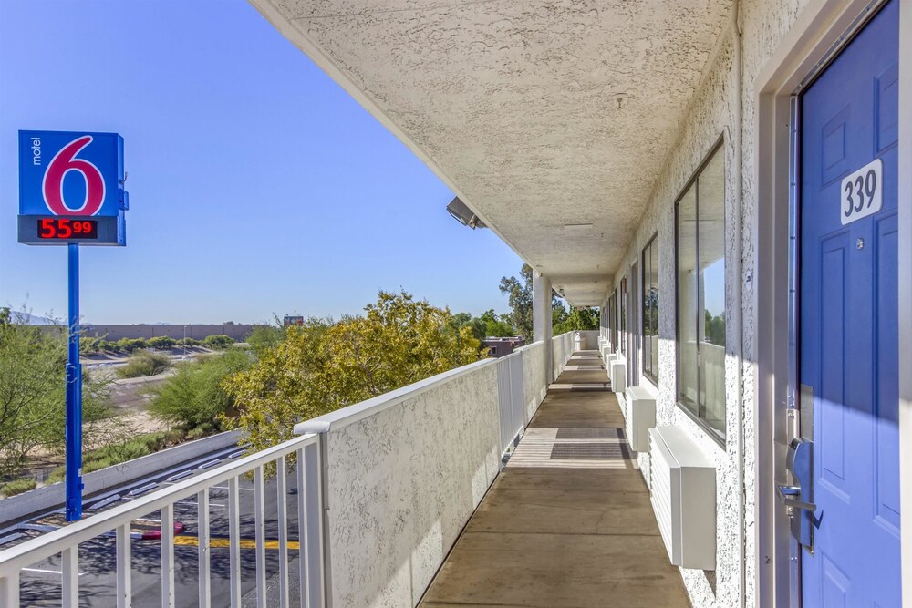 Motel6 Phoenix, AZ - West 40/45
