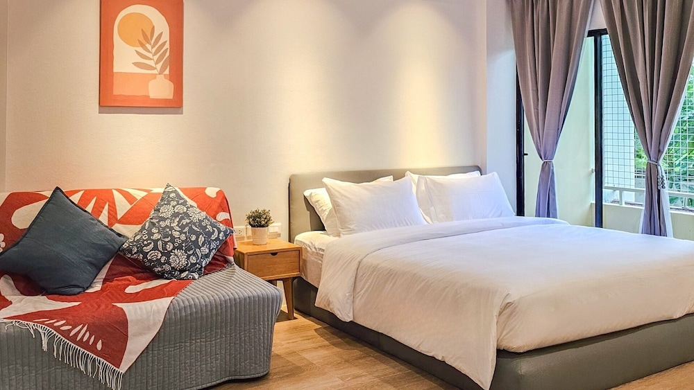 Ameena Apartment 17/39