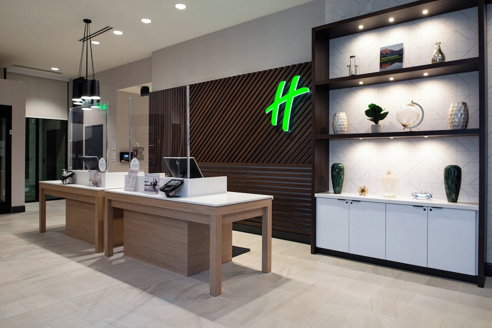 Holiday Inn Suites Idaho Falls 11/75