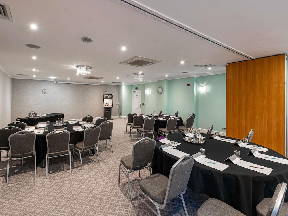 Mercure Manchester Norton Grange Hotel & Spa 61/70