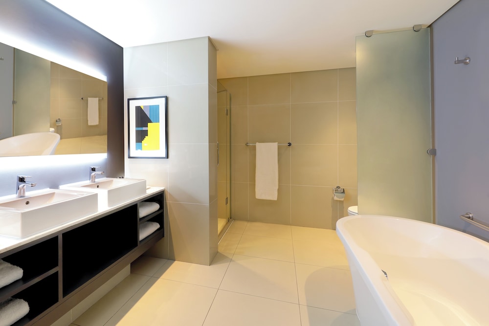 Hyatt Regency Cape Town 61/63