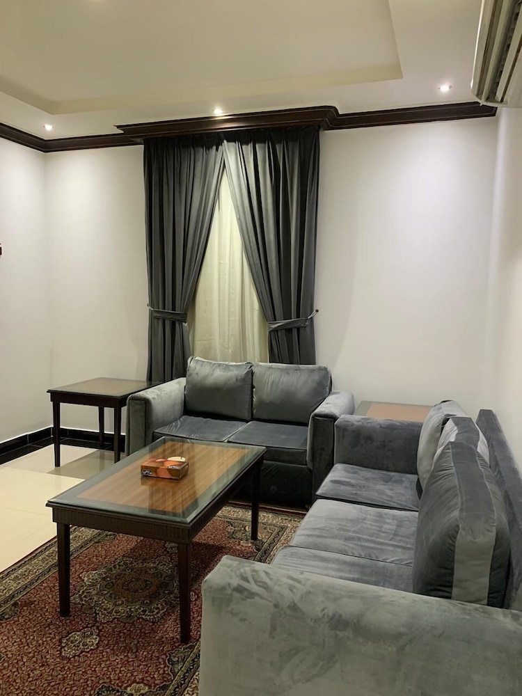 Deyala Hotel Apartments 1 11/17