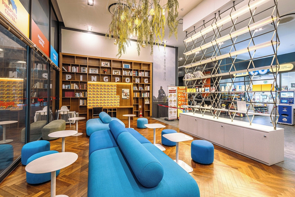 Jk Blossom Hotel 54/72