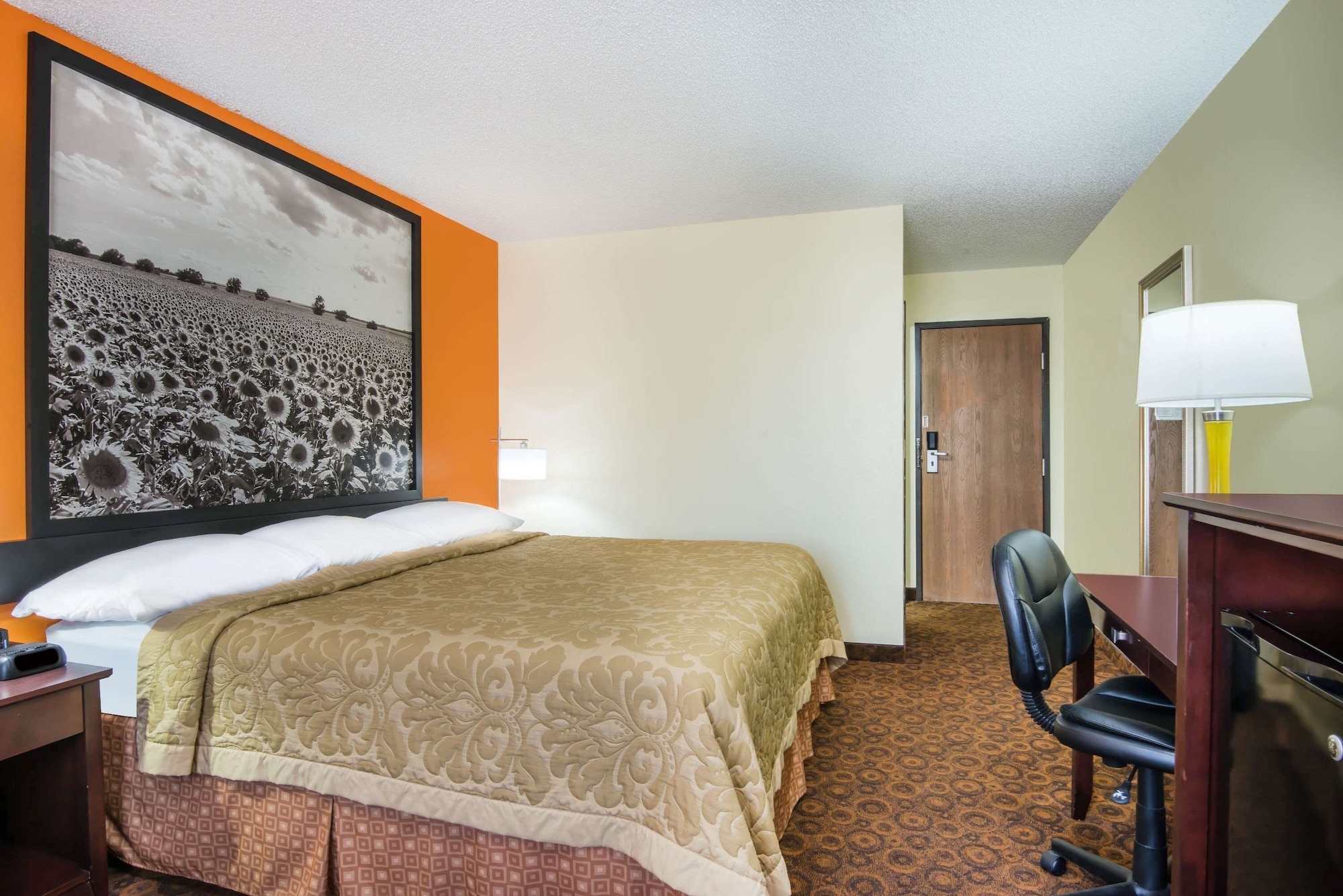 غرفة قياسية بسرير كينج، Super 8 By Wyndham Emporia 10/10