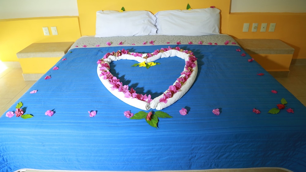 Hotel Ixzi Plus 27/63