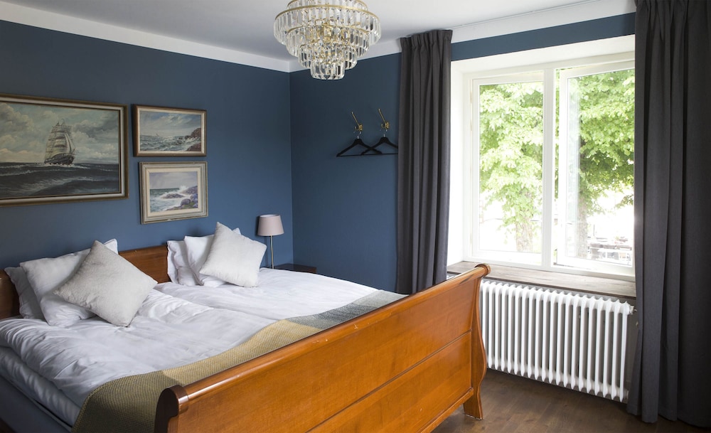 Hotell Bla Blom 7/50