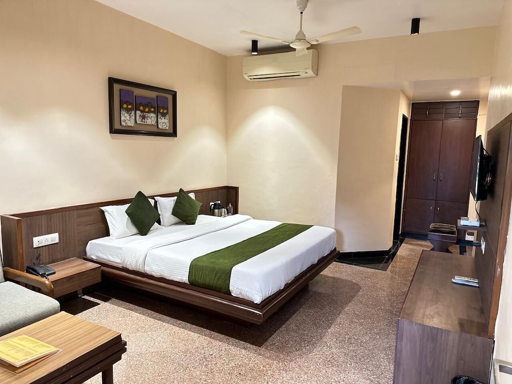 Hotel Mount Regency 21/67