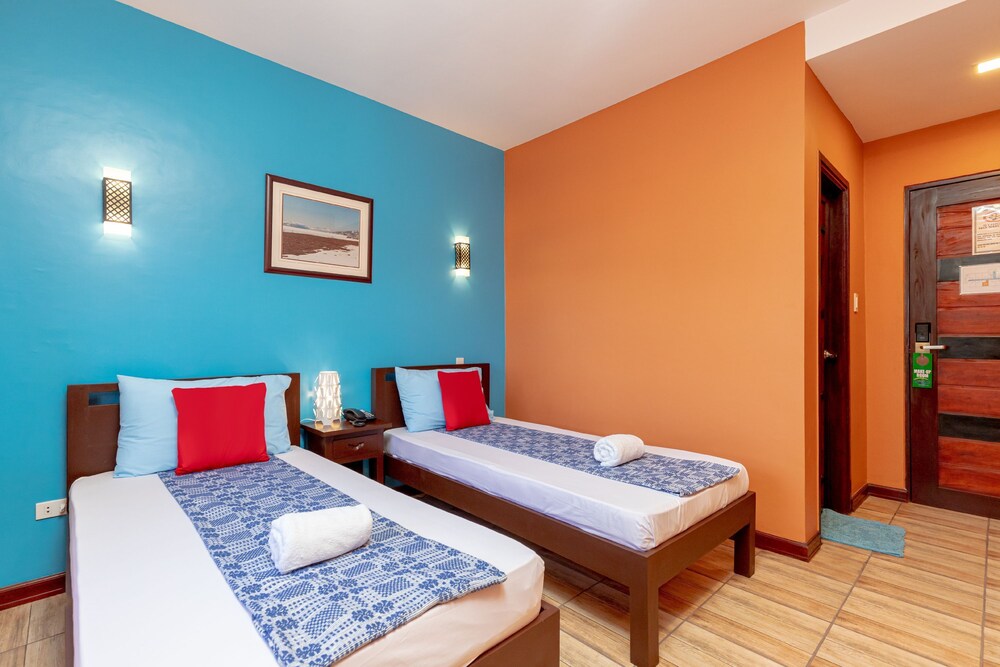 Ovemar Resort Hotel 4/24