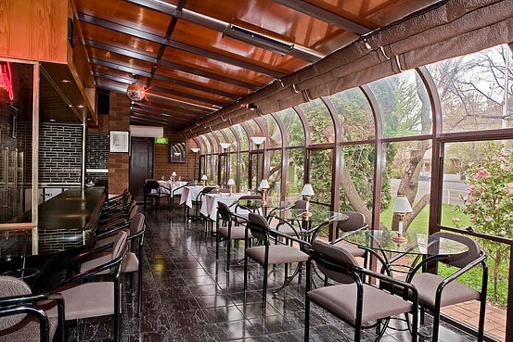 The Central Caleula Motor Lodge 33/38