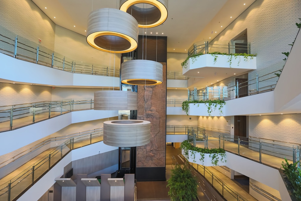 Quality Hotel Blumenau 46/48
