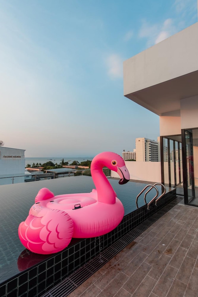 Blackwoods Hotel Pattaya 31/69