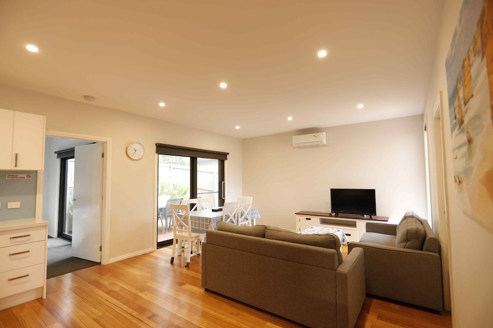 Apollo Bay Seal Apartments 17/33
