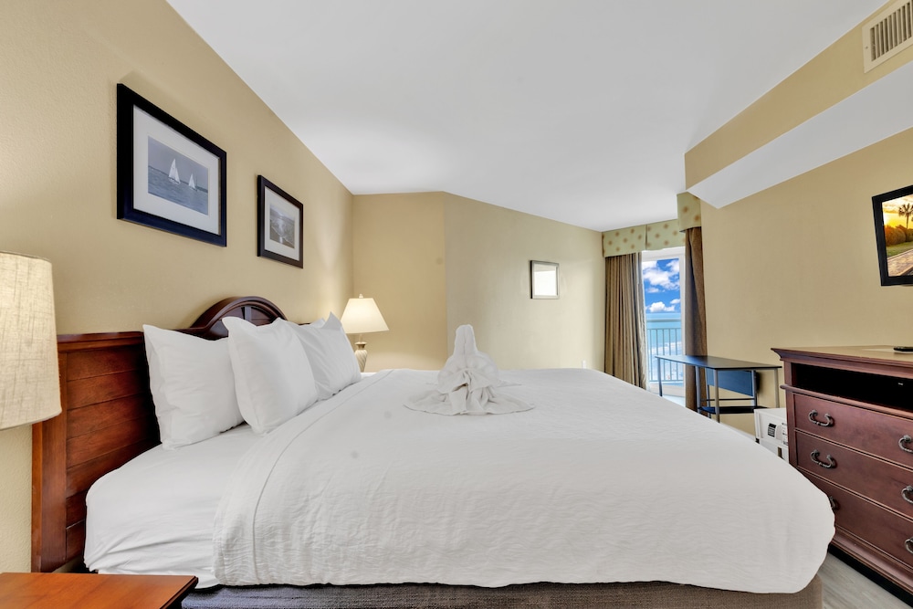 Carolinian Beach Resort in Myrtle Beach by Vacasa 28/50