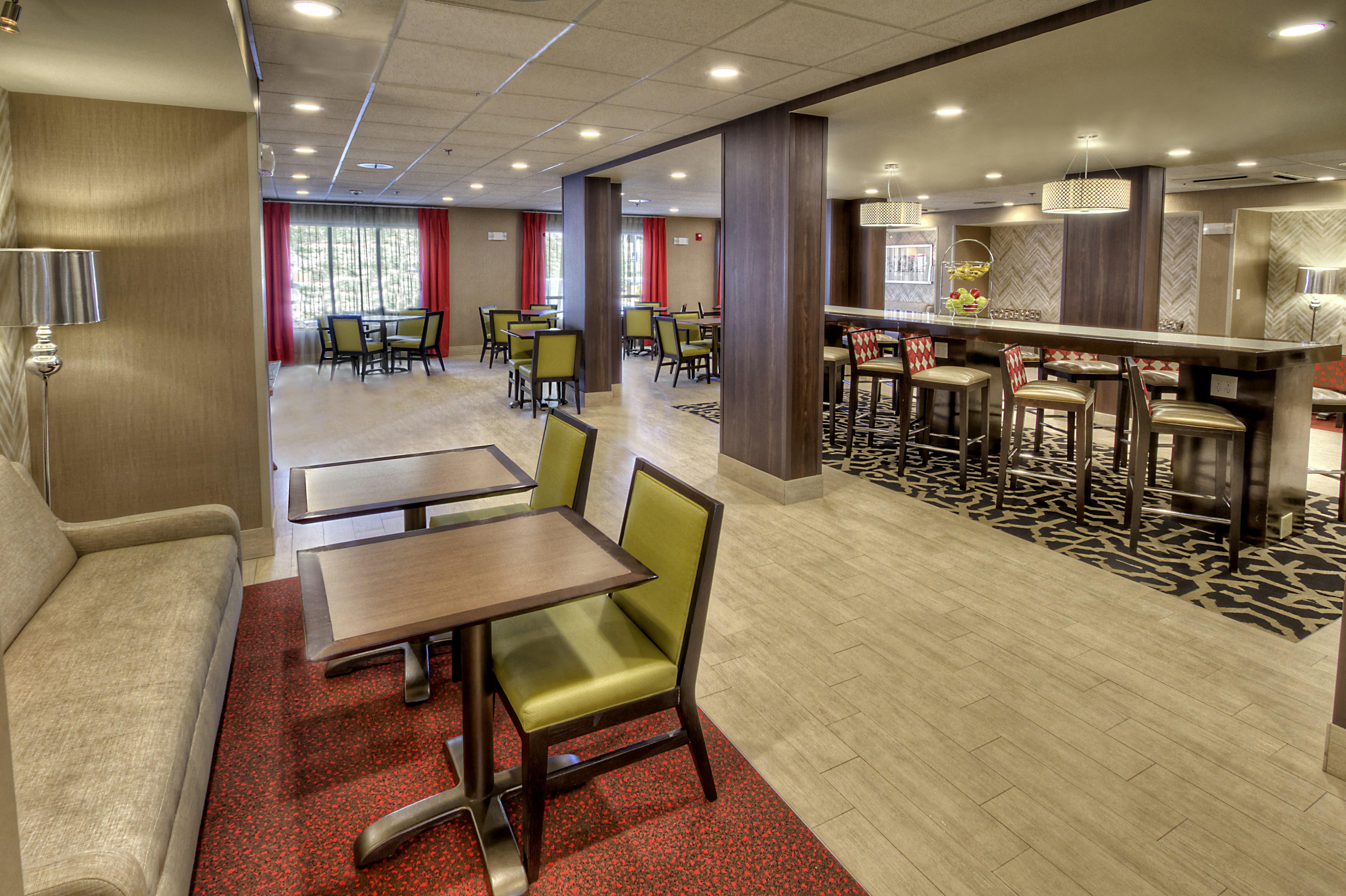 Hampton Inn Cookeville 26/40