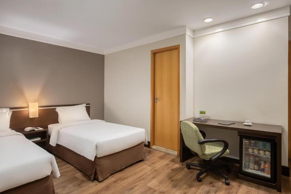 STANDARD, TWIN BEDS