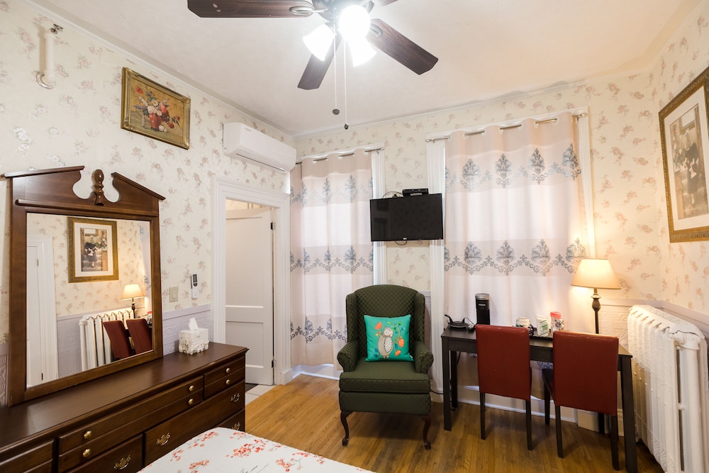 Prince Street Suites 28/50