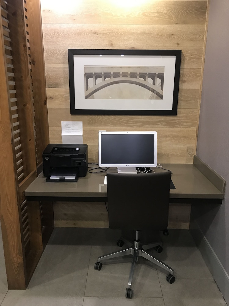 Comfort Inn & Suites Slidell - New Orleans Area 18/18