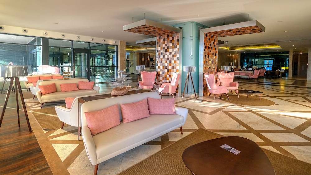 Real Marina Hotel & Spa 38/83