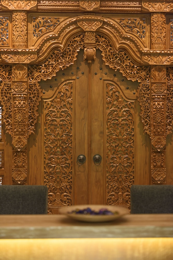 Dhigufaru Island Resort 12/62
