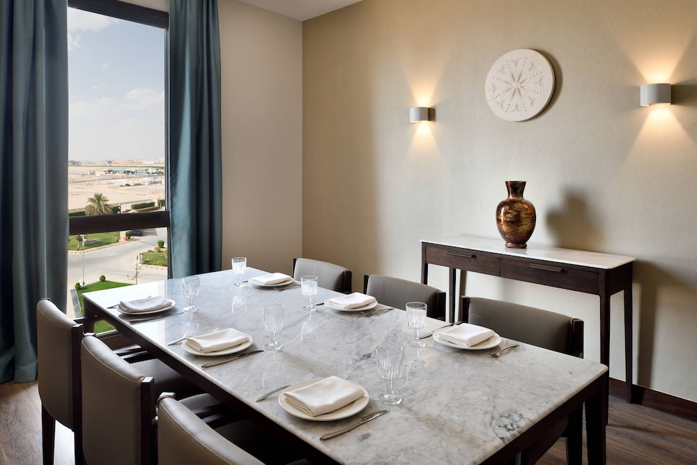 فندق ماريوت مطار الرياض(Riyadh Airport Marriott Hotel) 45/51