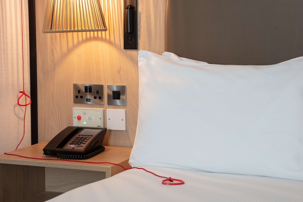 DoubleTree by Hilton London Elstree 20/73
