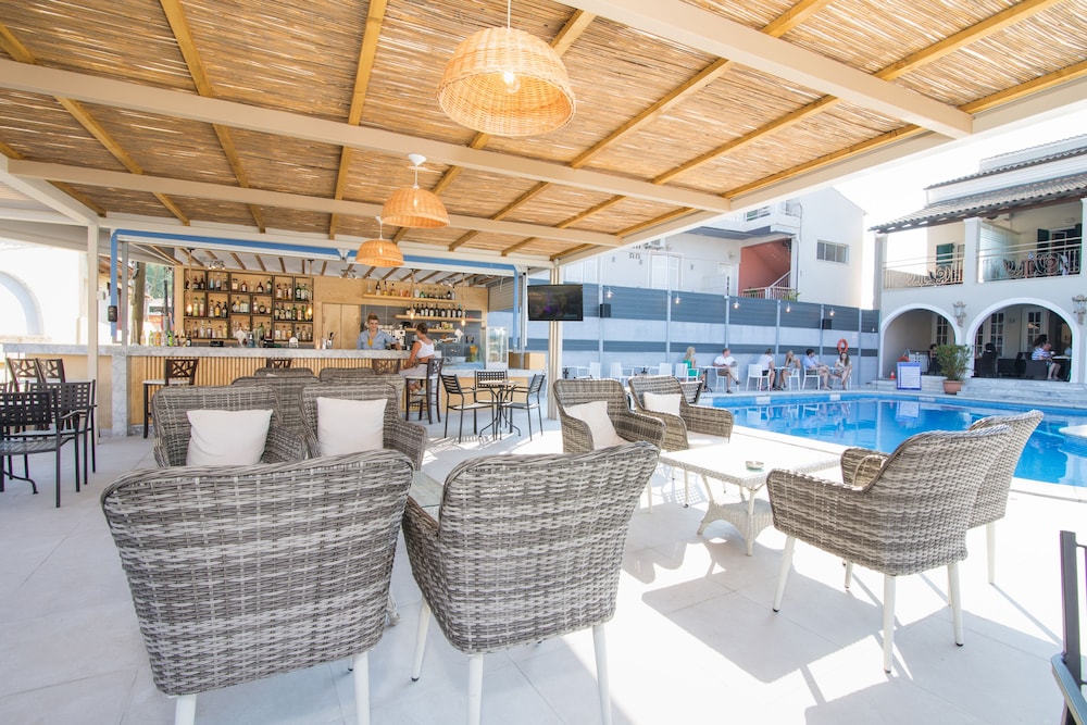 Opera Blue Hotel Gouvia - Across Hotels & Resorts 60/65