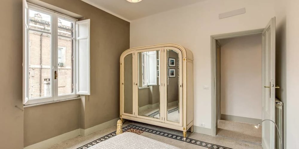 Monti - Coliseum 3 bedroom apartment 32/32