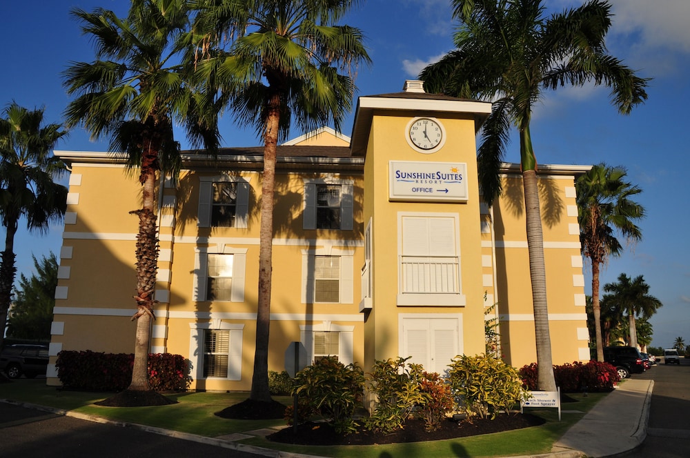 The Sunshine Hotel and Suites 3/48