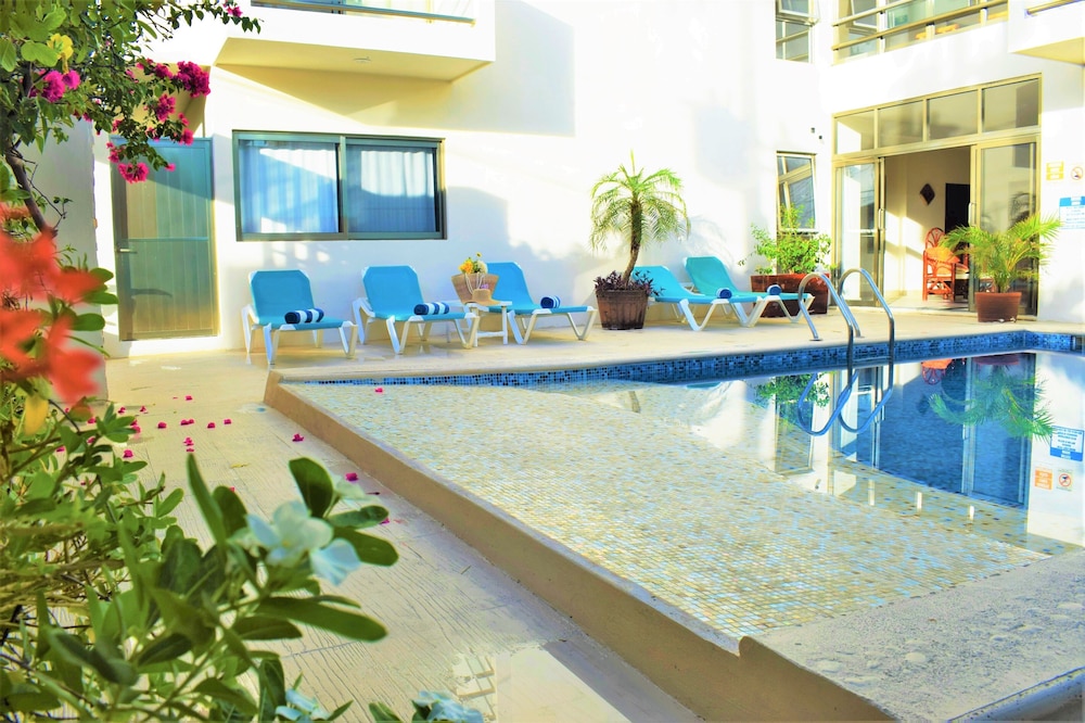 HOTEL ARRECIFES SUITES 60/67