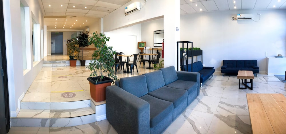 Monaco Hotel 30/51