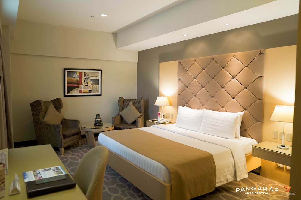 غرفة بريميير، Berjaya Makati Hotel 2/6