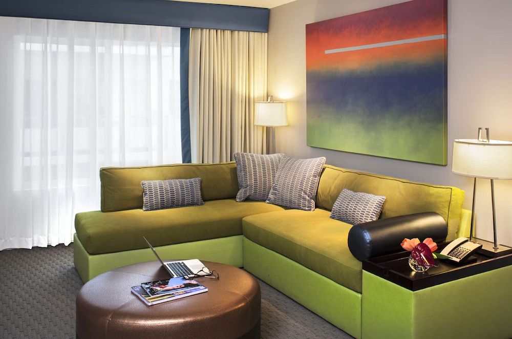 Sunset Marquis Hotel and Villas 25/45
