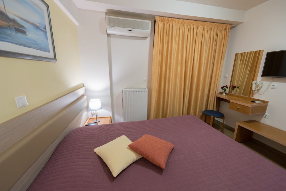 POSEIDON HOTEL 20/71