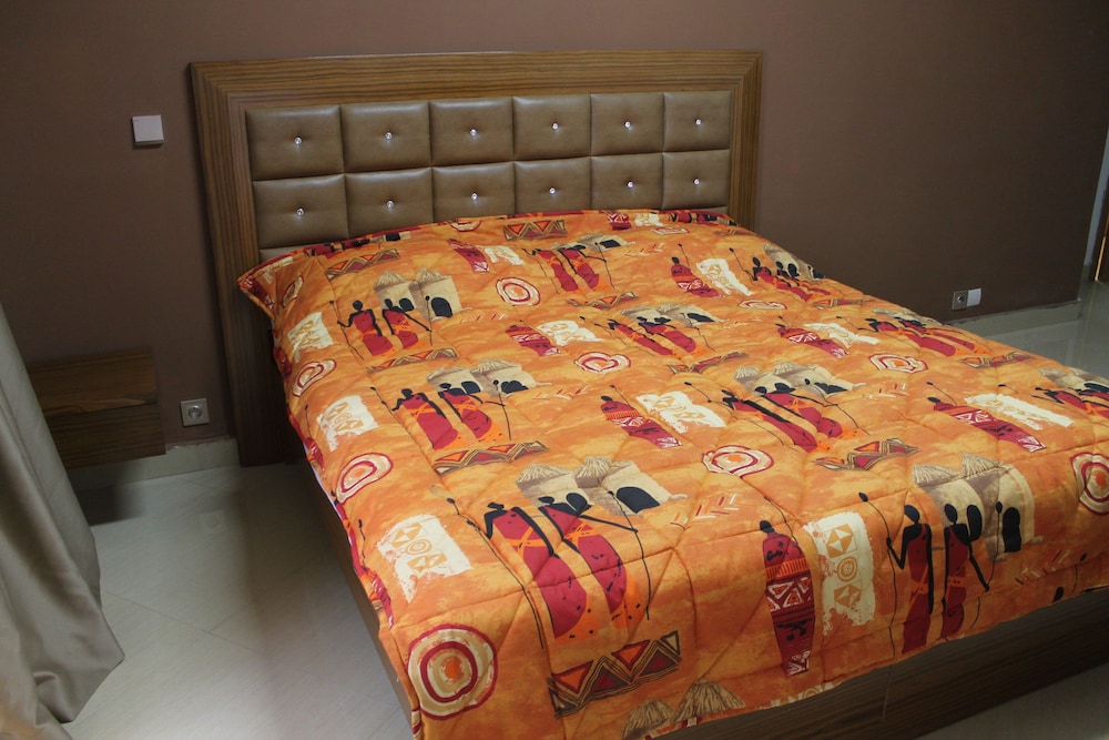 Wakola Hôtel Cheikh Anta 28/31