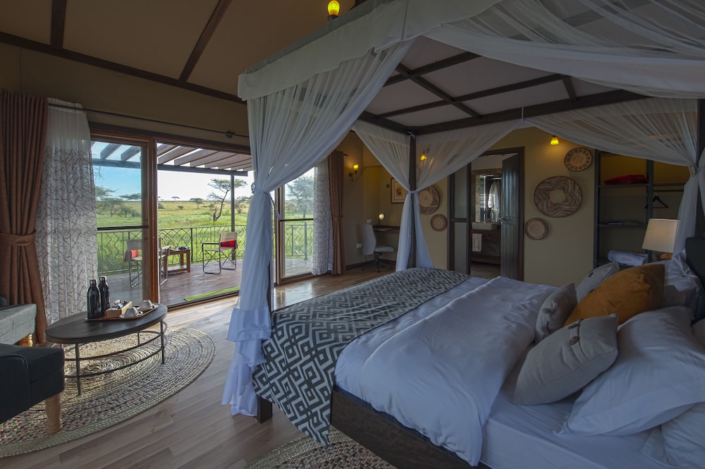 Serengeti Sametu Camp by Karibu Camps & Lodges 25/50