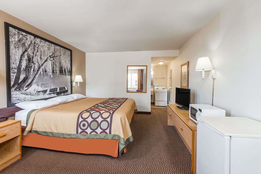 Red Lion Inn & Suites Junction City 10/29