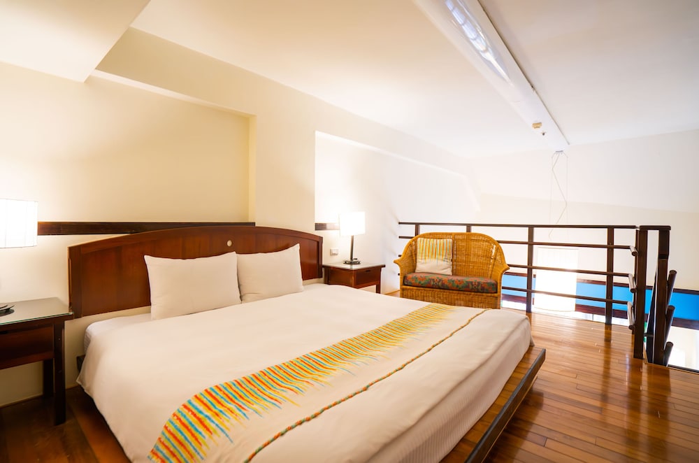Mezzanine, Triple, 2 Double Beds