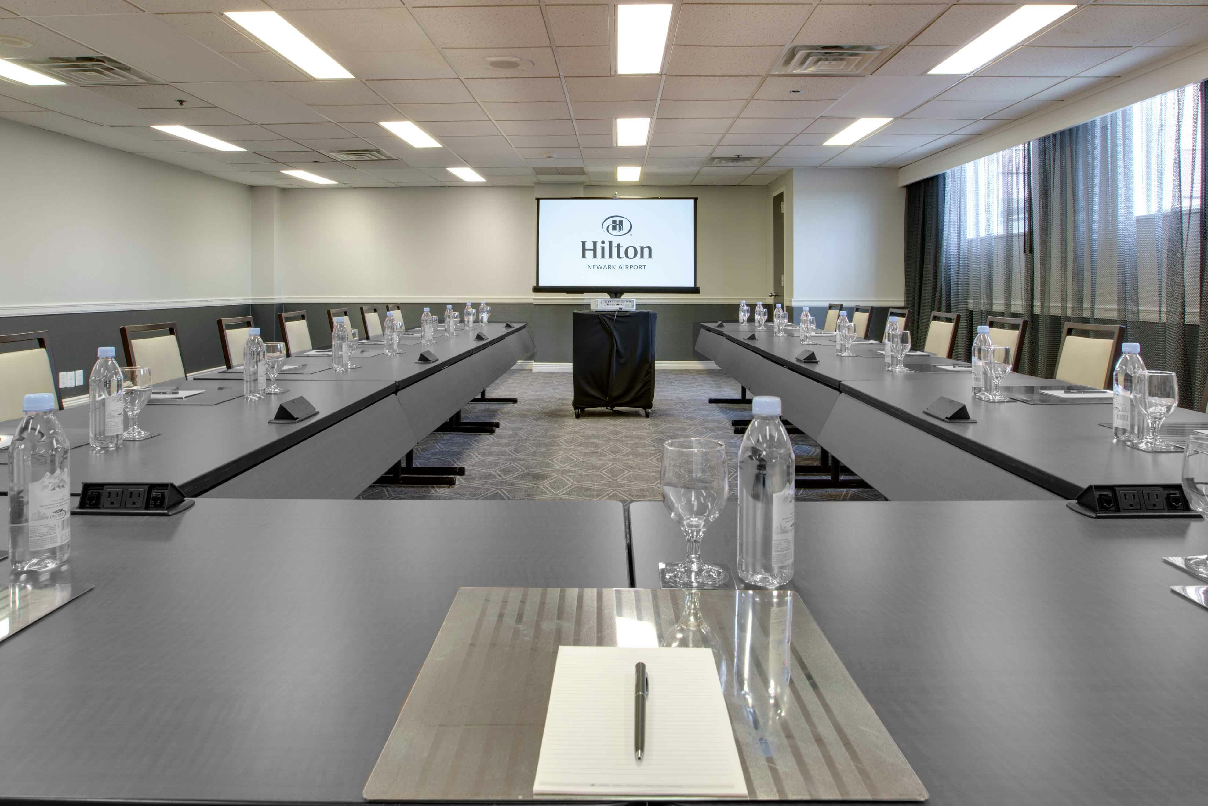 Hilton Newark Airport 37/59