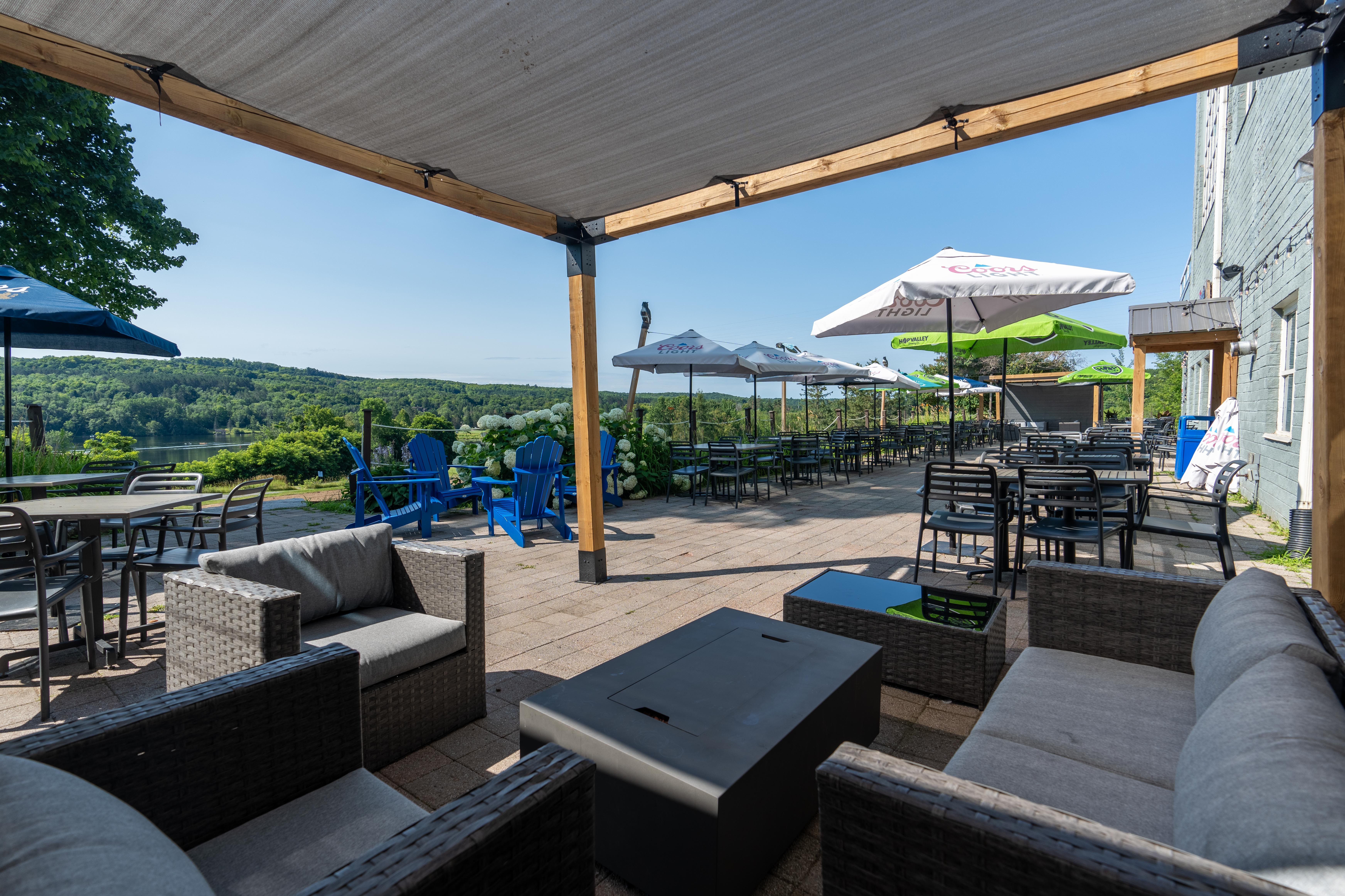Deerhurst Resort 32/50
