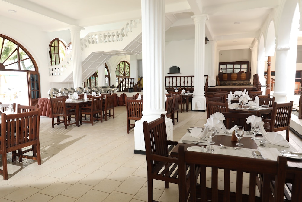Joes Resort Bentota 32/50