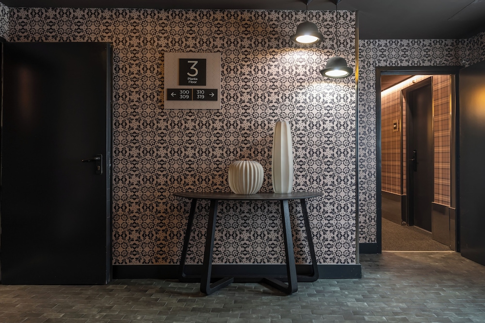 Hesperia Barri Gotic 8/64