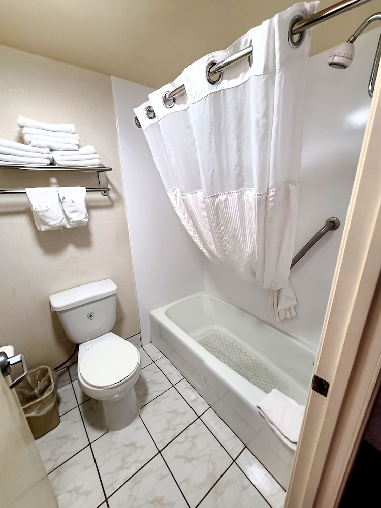 Best Western Huntington Beach 27/65