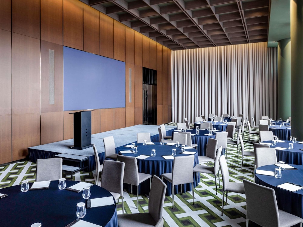 Mercure Ambassador Seoul Magok 63/67