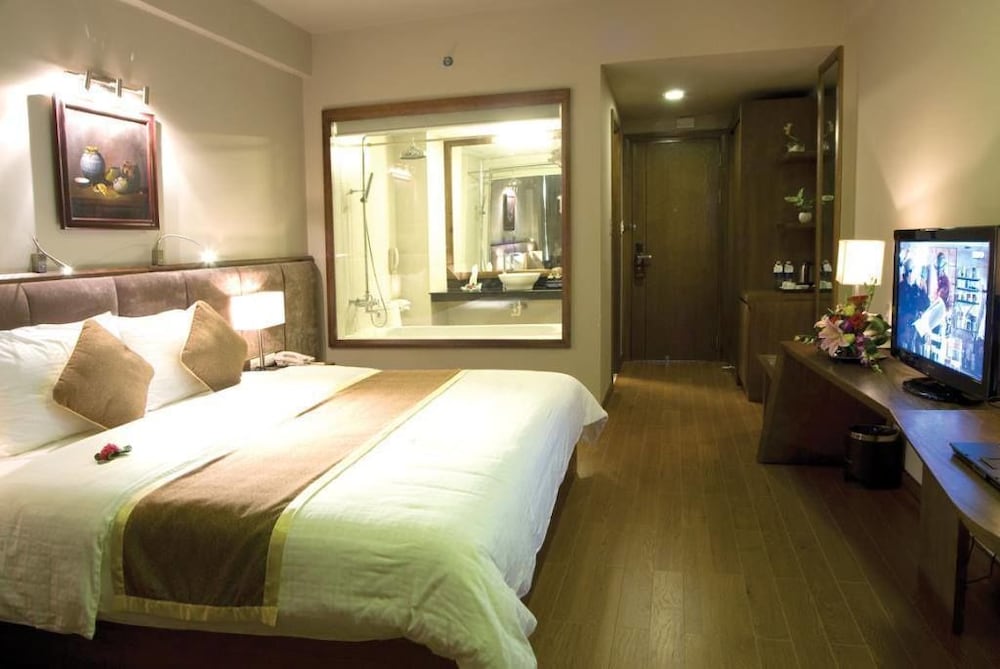 Asia Hotel 10/46