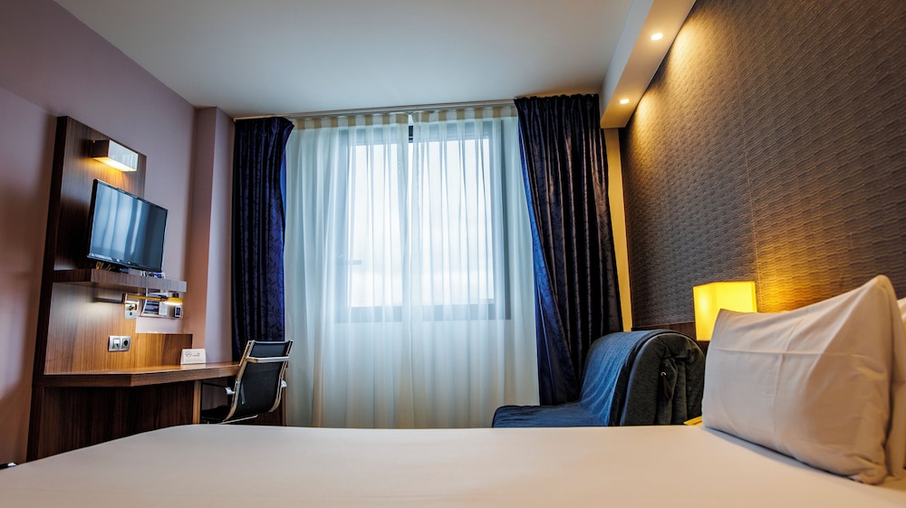 Standard, Single Bed, Holiday Inn Express Bilbao 4/10